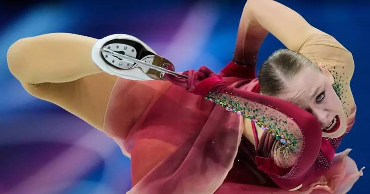 Japan’s Ami Nakai and Kaori Sakamoto stun US ‘Blade Angels’ to lead short program, in photos