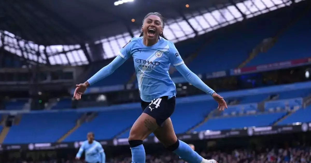 Chelsea set to relinquish Women's Super League title after heavy loss to Man City