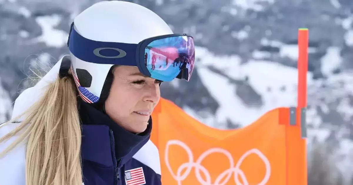 Lindsey Vonn ready to test injured left knee in Olympic downhill training run. 'Let’s go get it!!'