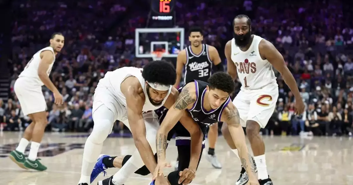 Harden scores 23 in Cavaliers debut, Mitchell leads with 35 in 132-126 win over Kings