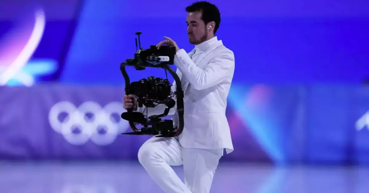 The cameraman who skates backward to capture Olympic triumph and defeat