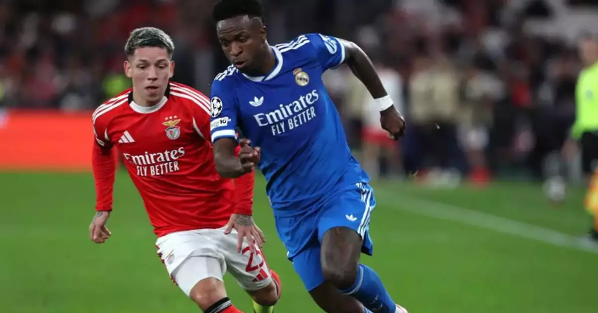 Real Madrid's Courtois disappointed with Mourinho's criticism of Vinícius after racism claim