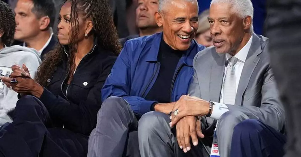 Obama shuts down alien buzz and says there's no evidence they've made contact