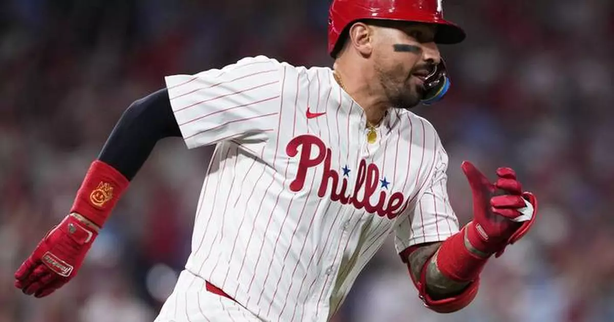 Phillies looking to move outfielder Nick Castellanos before first full-squad workout