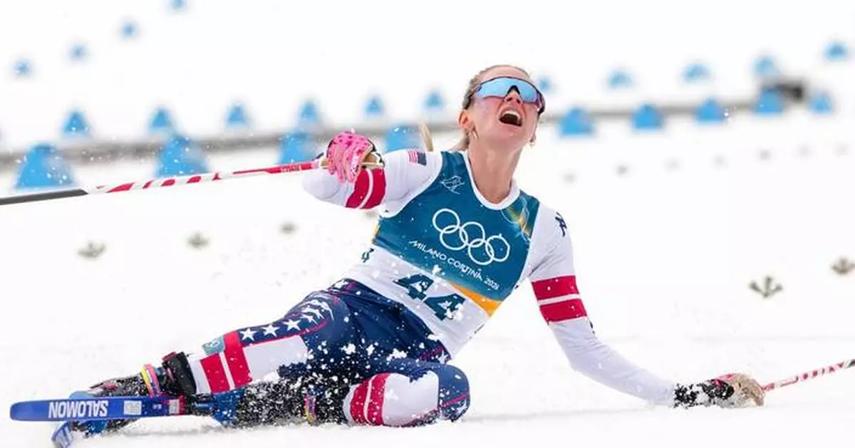 Jessie Diggins fights injury to take bronze in race dominated by Sweden at Milan Cortina Games