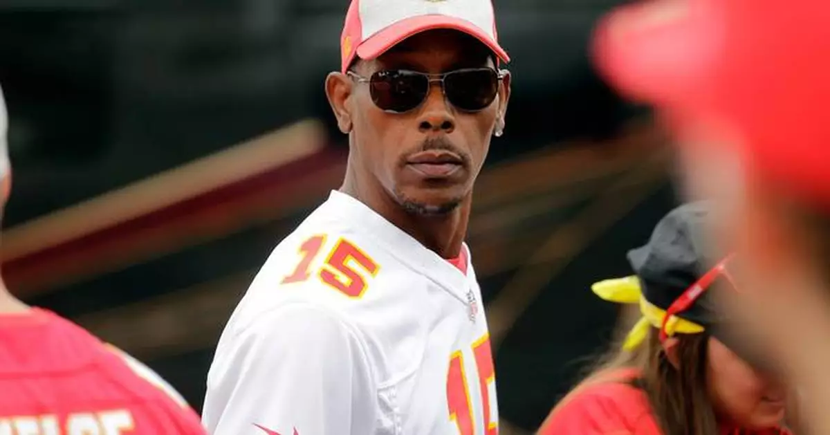 Patrick Mahomes' father arrested after authorities say he violated DWI probation