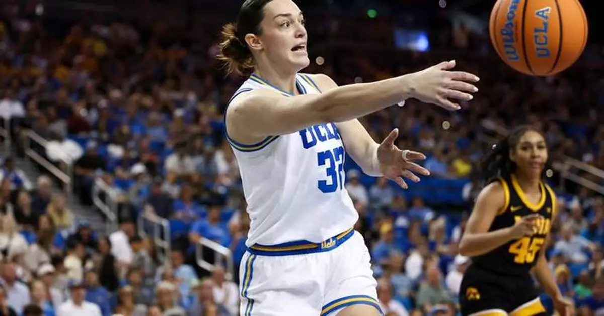 Angela Dugalic shines as No. 2 UCLA cruises past No. 8 Iowa, extends win streak to 15