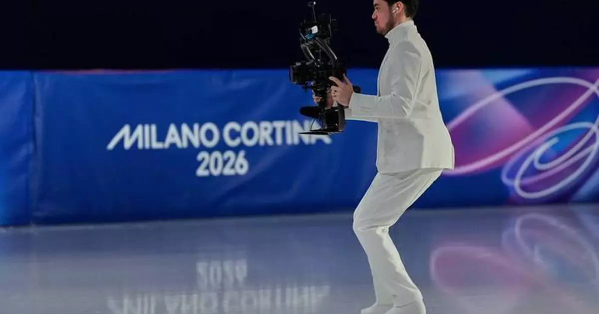 The cameraman who skates backward to capture Olympic triumph and defeat
