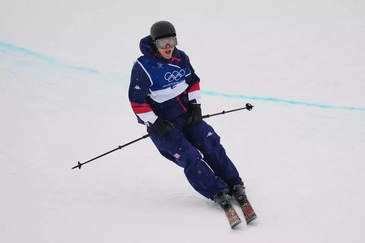 United States' Hunter Hess reacts during the men's freestyle skiing halfpipe qualifications at the 2026 Winter Olympics, in Livigno, Italy, Friday, Feb. 20, 2026. (AP Photo/Julia Demaree Nikhinson)