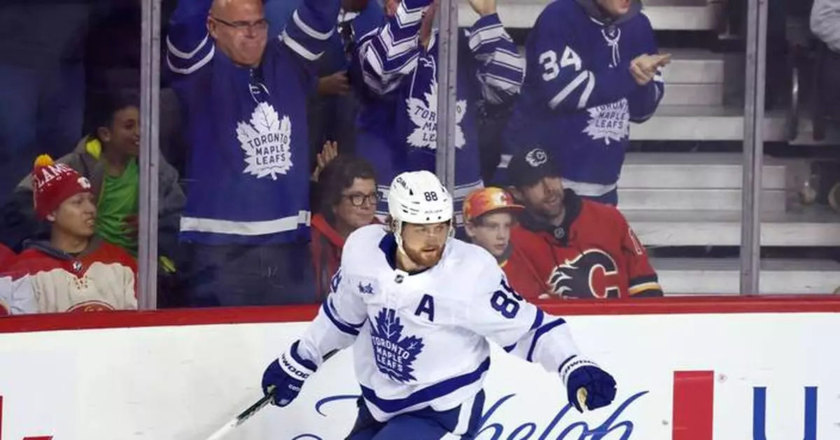 Nylander leads the Maple Leafs to a 4-2 win over the Flames