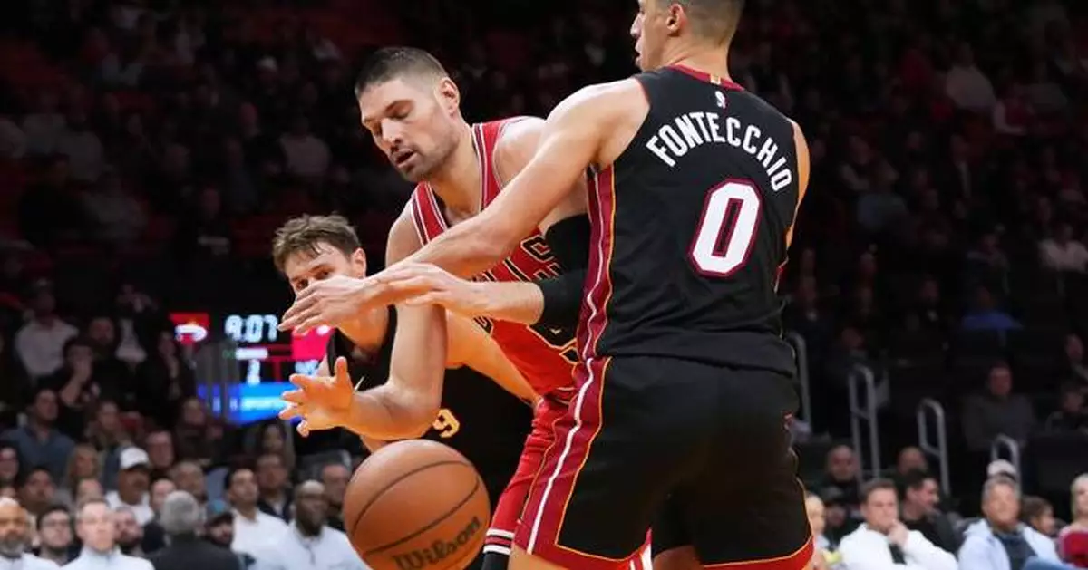 Arturas Karnisovas launches Bulls' rebuild with series of trades at deadline