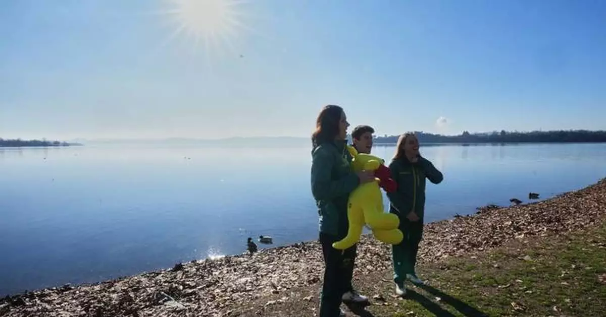 Australian freestyle skier Laura Peel hurts knee in Winter Olympics training camp