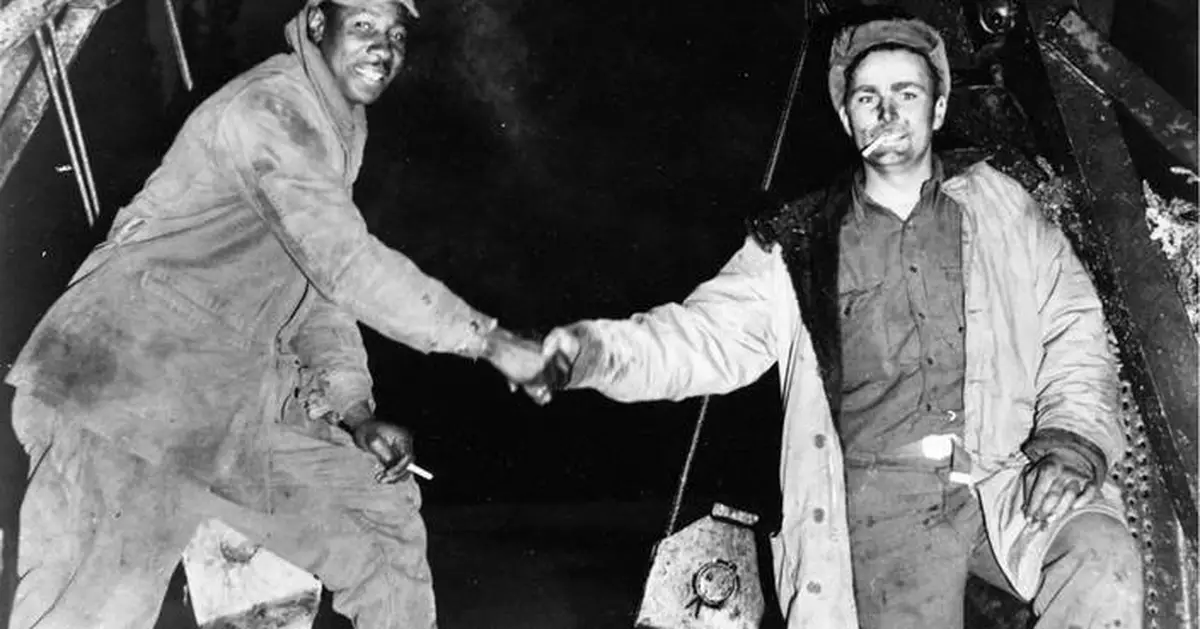 Alaska to replace Black Veterans Memorial Bridge, saving part as tribute to Alaska Highway builders