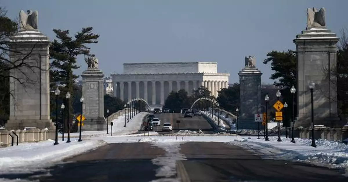 Trump says Washington has waited 200 years for the arch he wants to build. Not quite