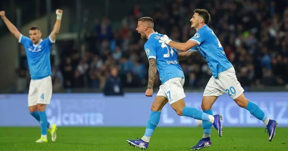 Napoli fights back twice in 2-2 draw with Roma. Donyell Malen gets another brace