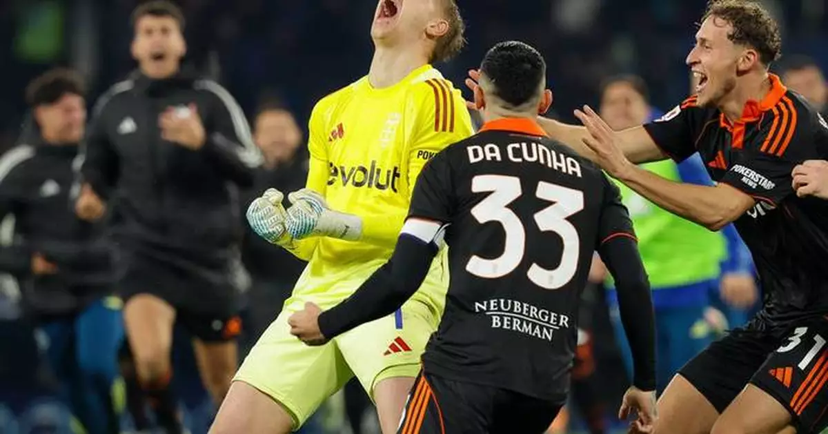 Como beats Napoli on penalties to advance to Coppa Italia semifinals