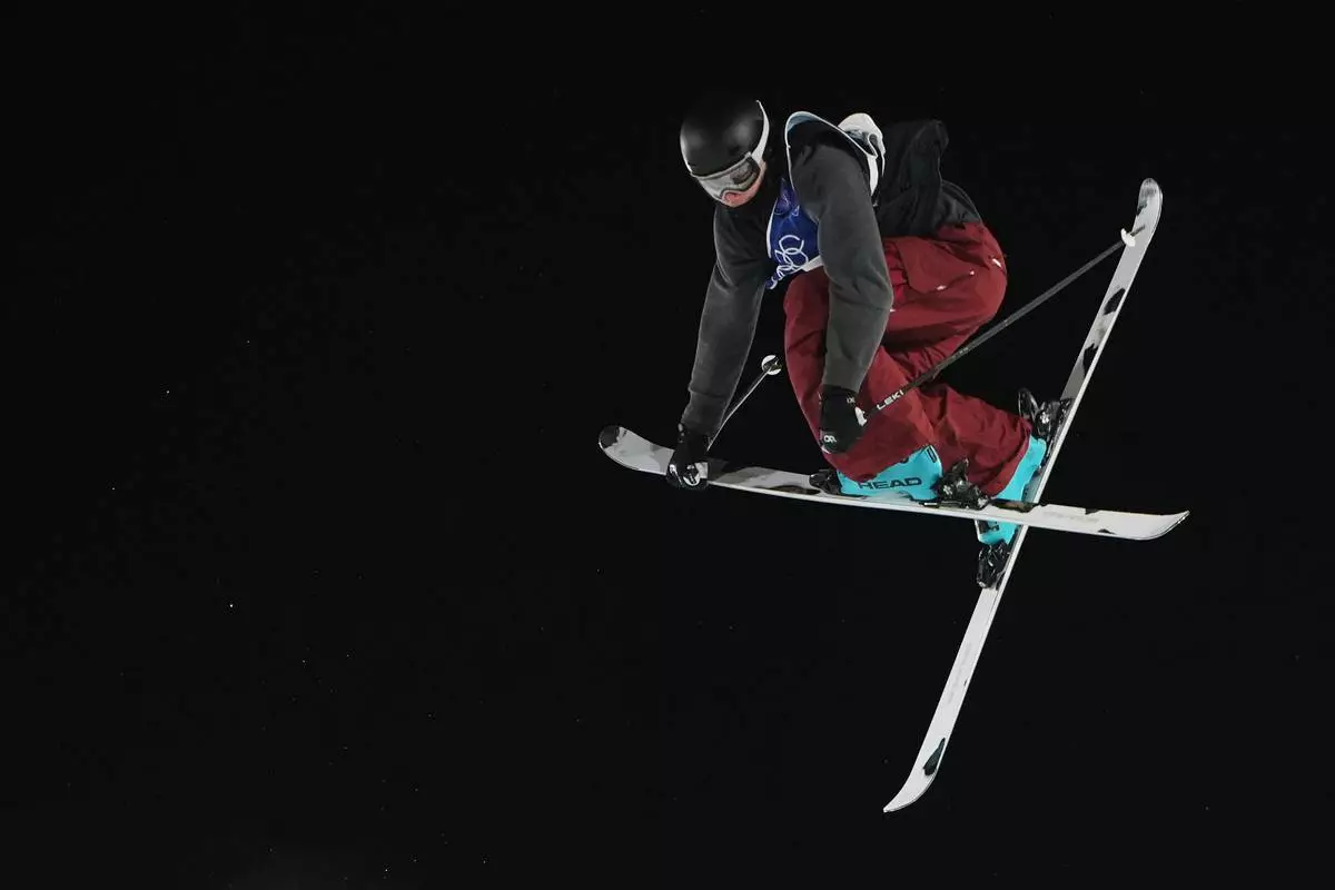 Canada's Evan McEachran competes during the men's freestyle skiing big air qualifications at the 2026 Winter Olympics, in Livigno, Italy, Sunday, Feb. 15, 2026. (AP Photo/Lindsey Wasson)