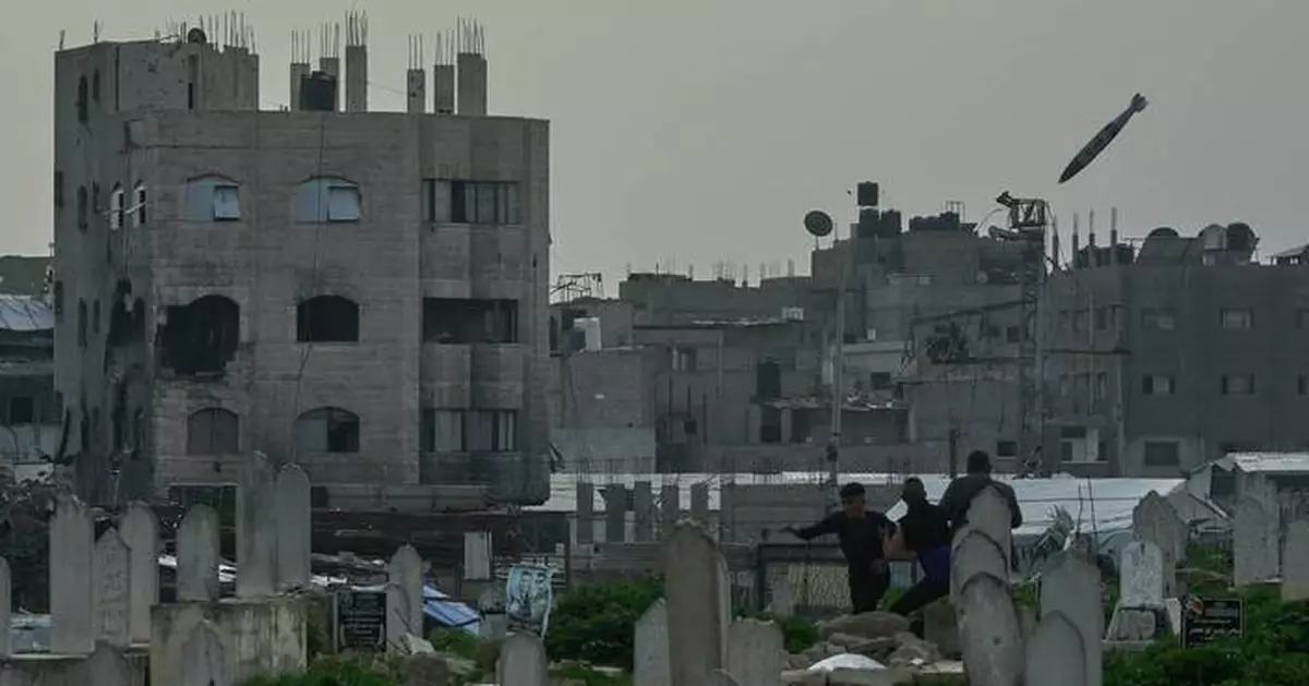 Photos show an Israeli strike blowing up a Gaza building in split-second detail