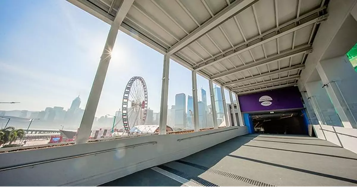 Henderson Land unveils temporary harbourfront walkway at Central Yards with 24-hour cooling and scenic views