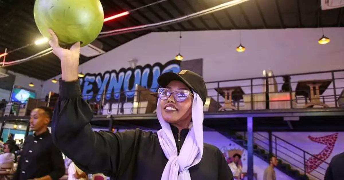 Somalia welcomes its first bowling alley as the middle class and diaspora returnees grow