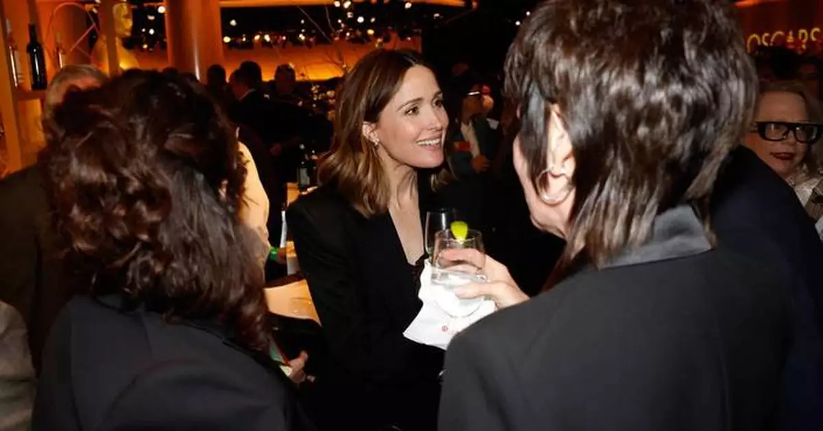 Actress Rose Byrne honored as Harvard's Hasty Pudding Woman of the Year with parade and roast