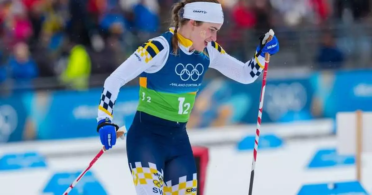 Swedish crash hands rival Norway first women’s cross-country win in relay at Milan Cortina