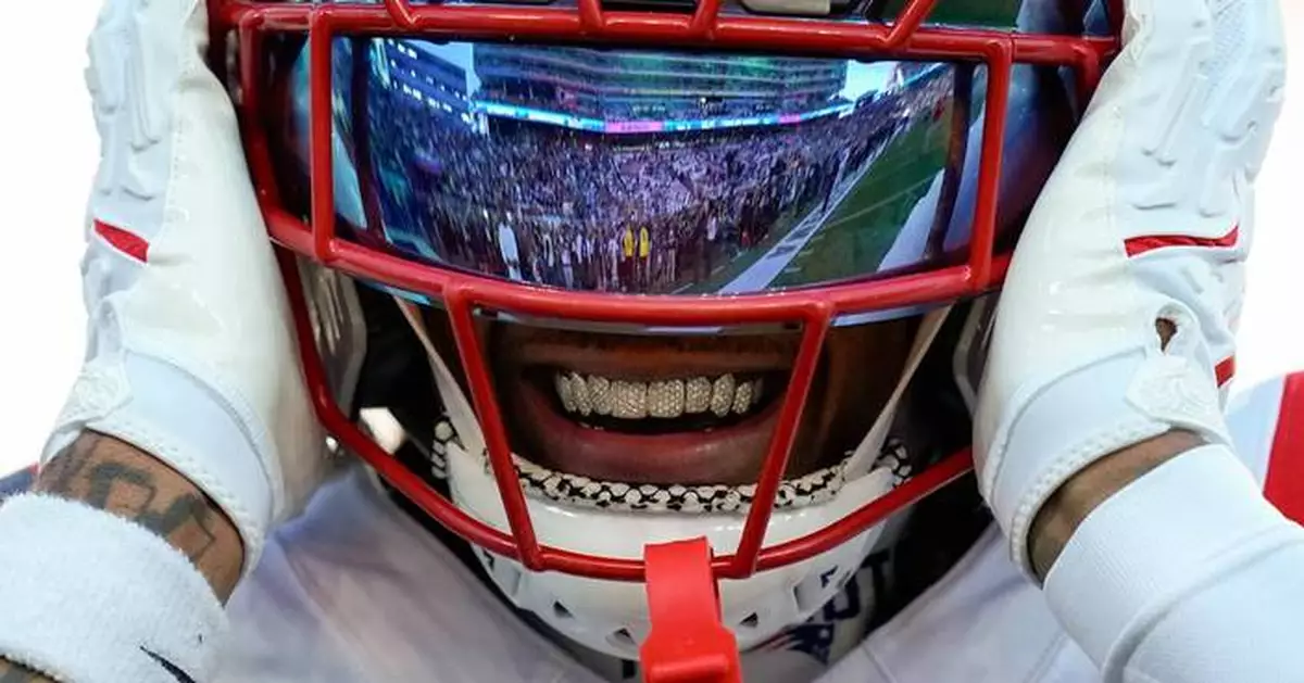 The Latest: Seahawks win second Super Bowl title