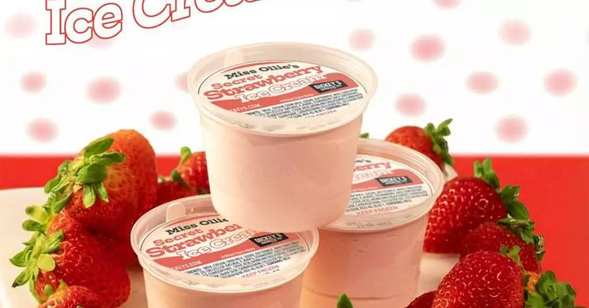 Dickey’s Barbecue Pit Offers Freebie for National Strawberry Day