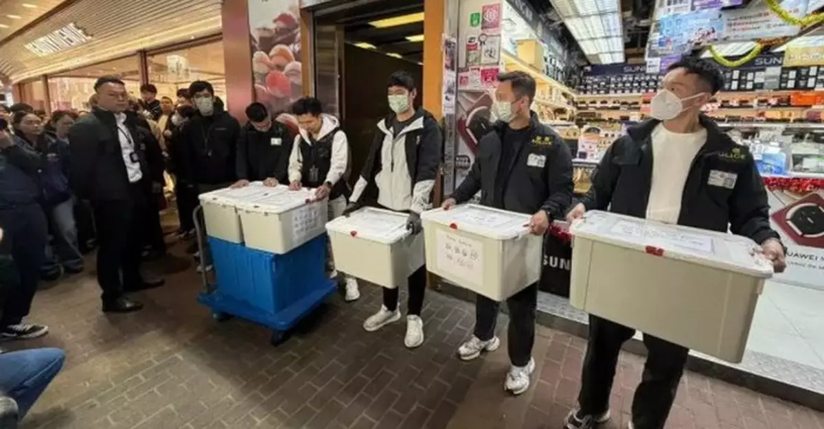 Commercial Crime Bureau Searched Multiple Physical Evidence from a Law Firm, Suspected of Carrying out a New Type of "Crash for Cash" Scam