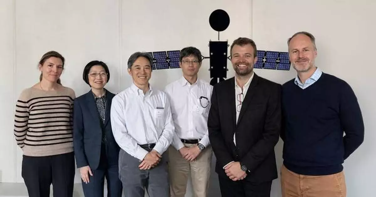 Paving the Way for Real‑Time Earth Observation: Space Compass and SWISSto12 Sign Contract for First Commercial GEO Optical Data Relay Satellite