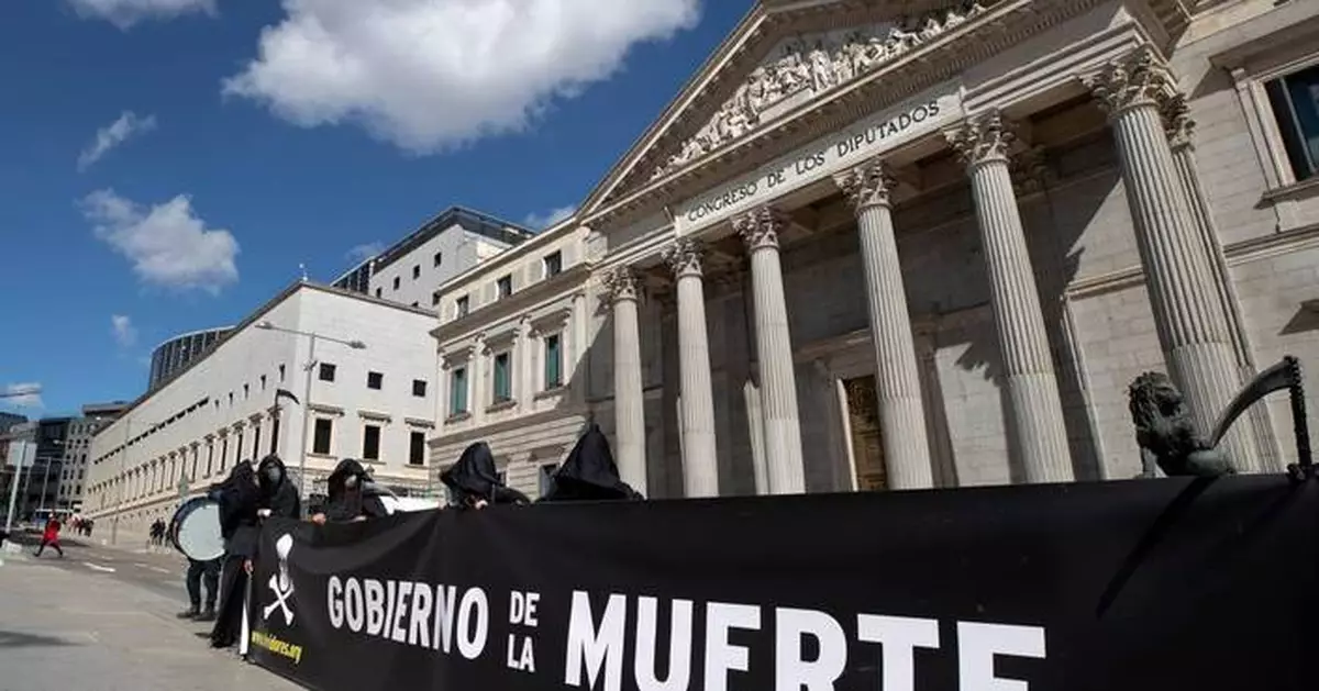 Spanish woman, 25, dies by legal euthanasia in case that drew national spotlight