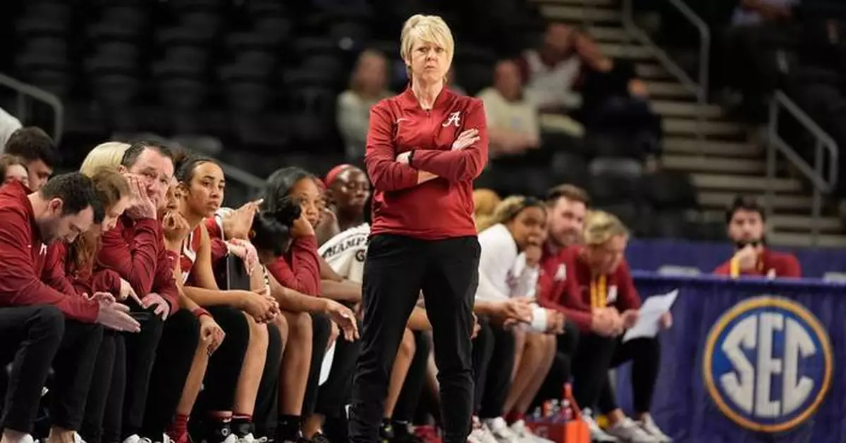 March Madness has host Louisville treating NCAA opening weekend like a road trip