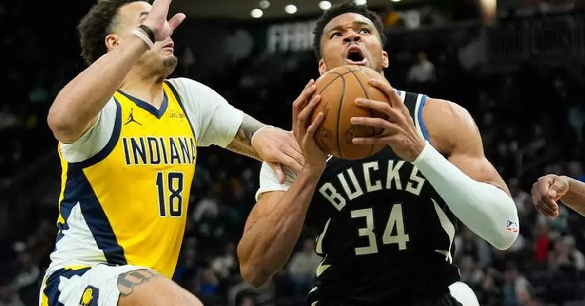Bucks' Giannis Antetokounmpo sidelined with hyperextended knee and bone bruise