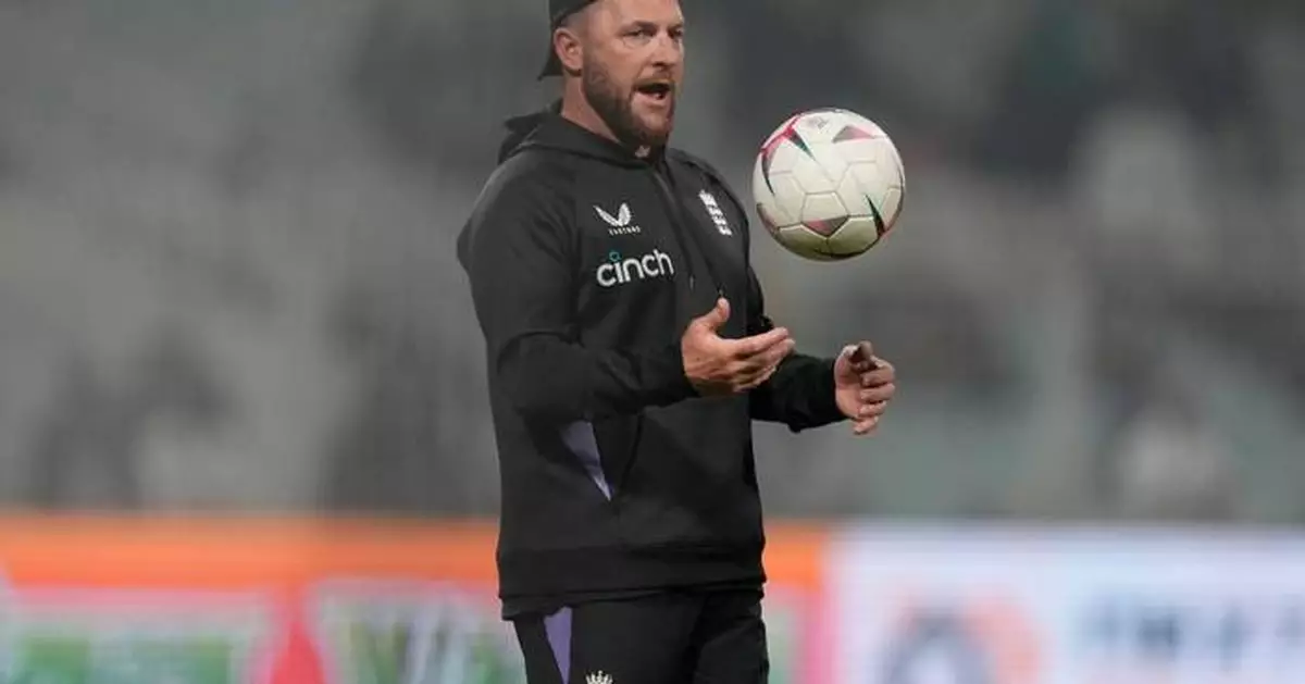 England sticking with Key, McCullum and Stokes despite Ashes humbling