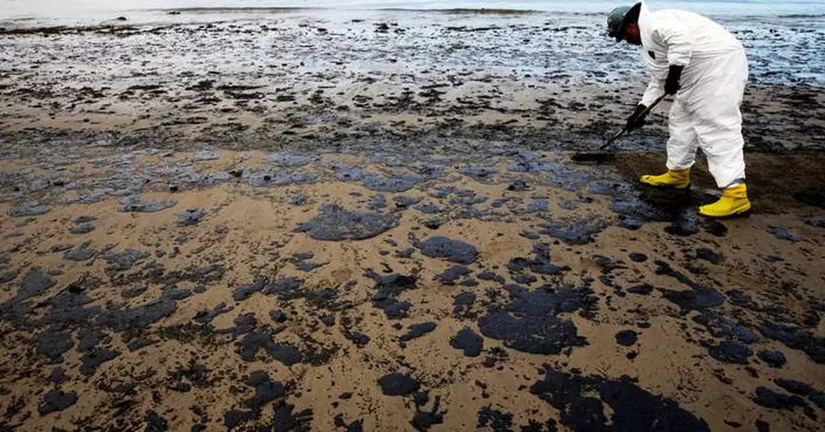 US Energy secretary directs oil company to restore operations off California