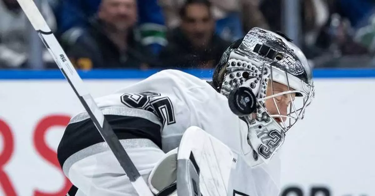 Kuemper makes 19 saves in his 39th career shutout as Kings beat Canucks 4-0