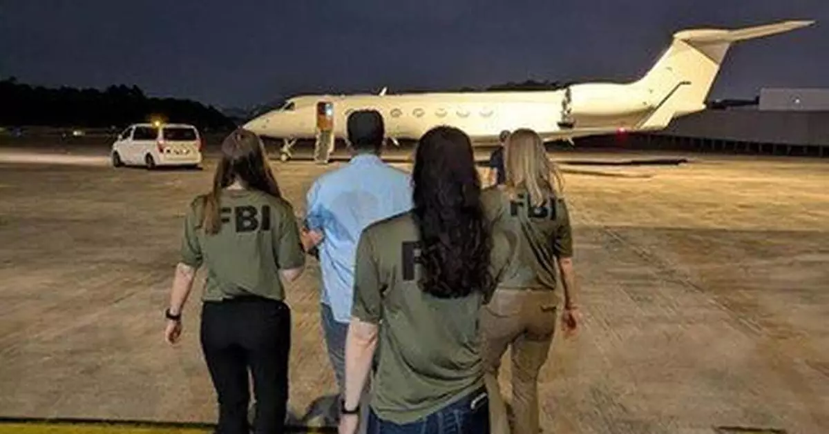 Man accused of tricking hundreds of teens into sending him pornographic images is brought to US