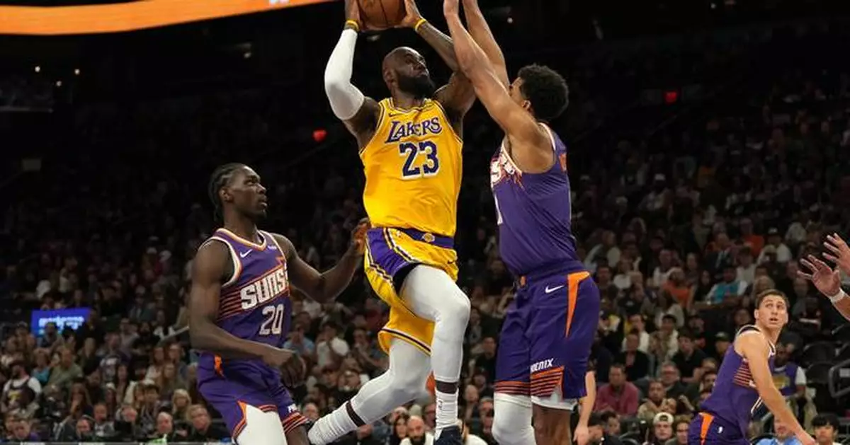 LeBron James' 11-year-old daughter Zhuri has a fun shootaround with father before game with Warriors