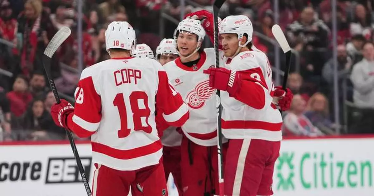 Gibson and Talbot combine to make 31 saves in the Red Wings' 3-0 win over the Devils