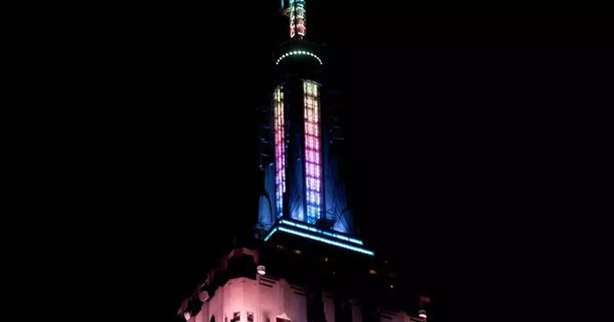 A primavera está em plena floração no Empire State Building com novas experiências festivas, doces deliciosos e iluminação sazonal da torre