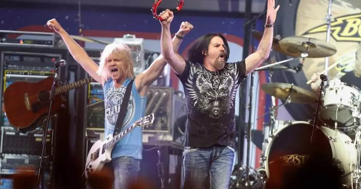 Tommy DeCarlo, who became longtime singer of Boston after a Myspace tribute, dies at 60