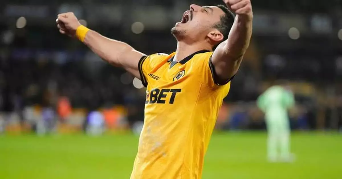 Salah scores but Liverpool stunned by last-place Wolves 2-1 in Premier League