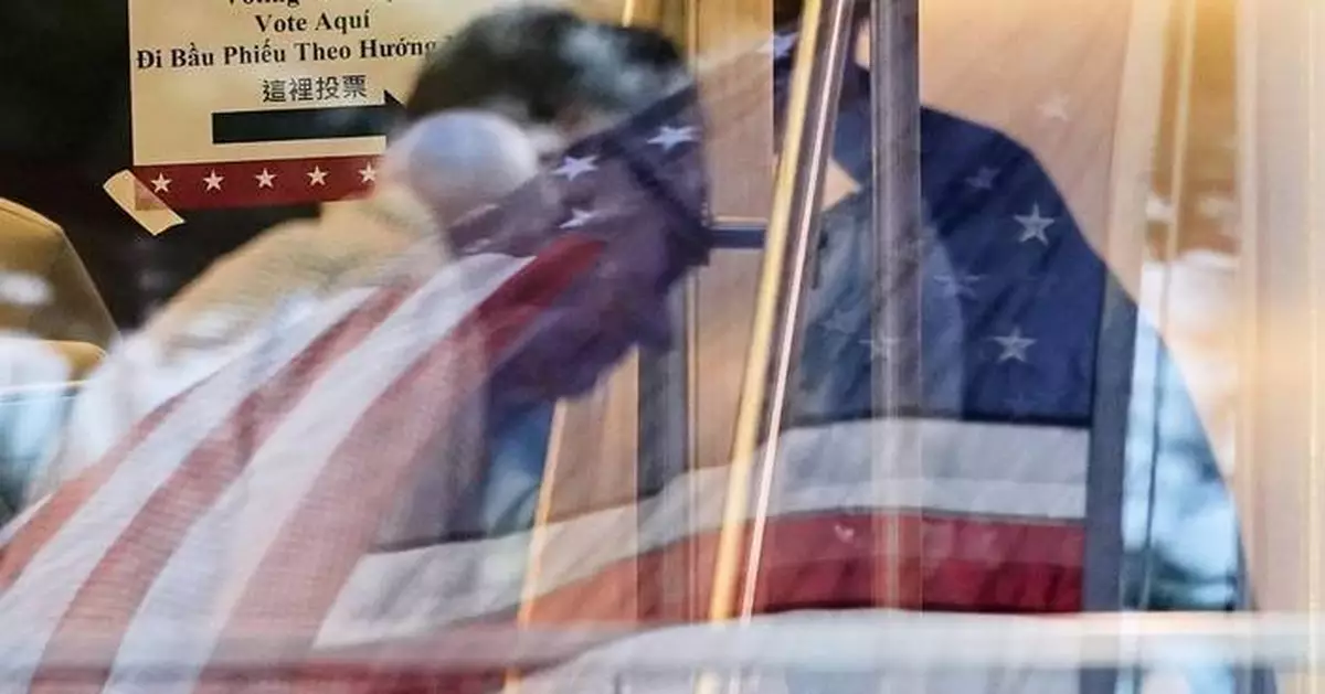 All eyes on Texas as the midterm elections officially begin, in photos