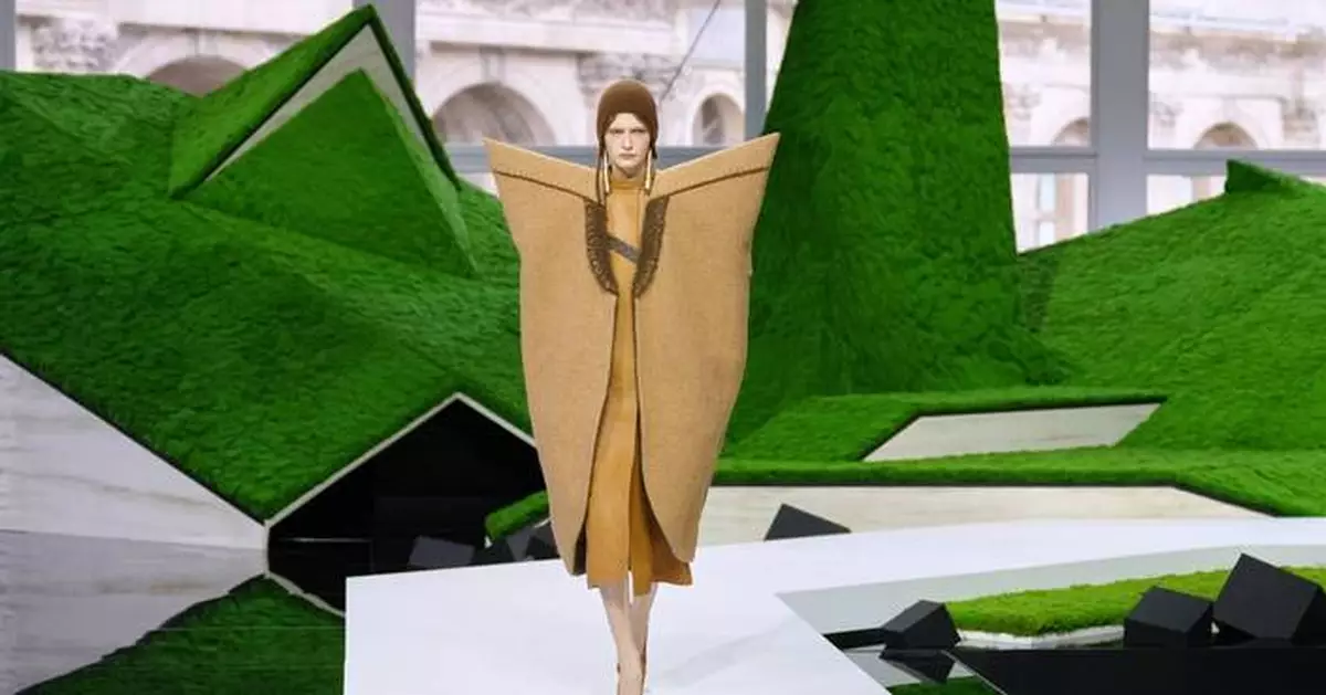 Photo highlights from Paris Fashion Week