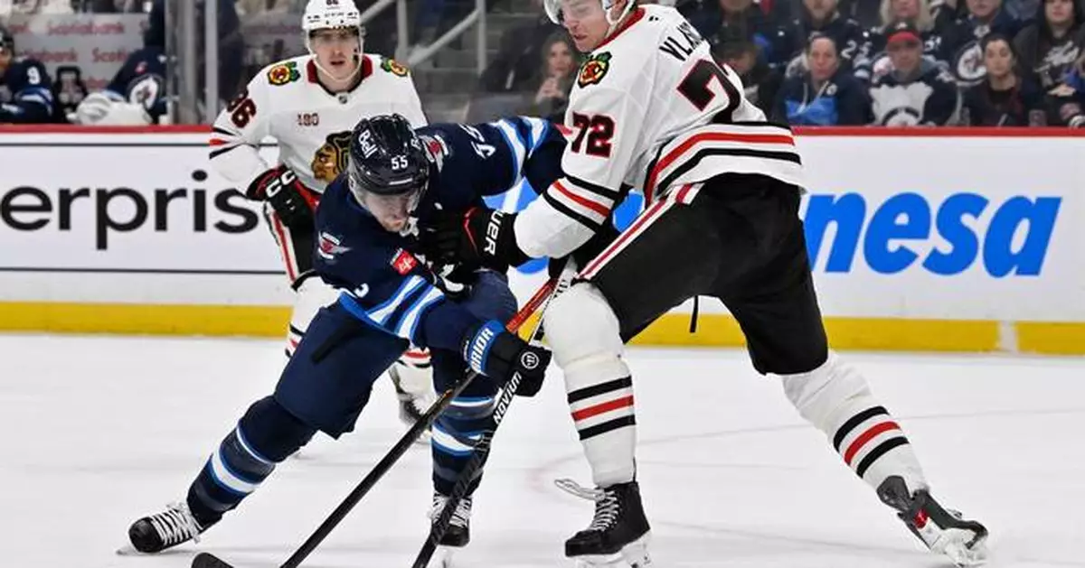 Scheifele scores in overtime as the Jets beat the Blackhawks 3-2
