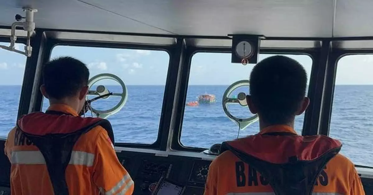 Rescuers find 21 people on raft drifting in Indonesian waters after their boat sinks
