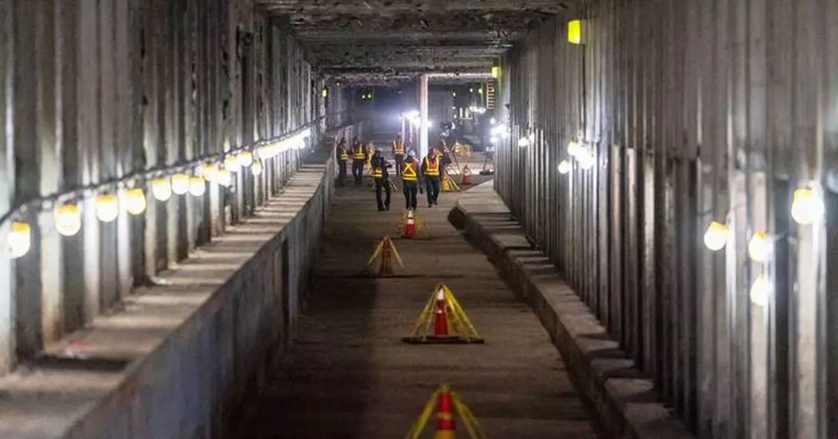 New York transit officials sue Trump administration to restore subway project funding