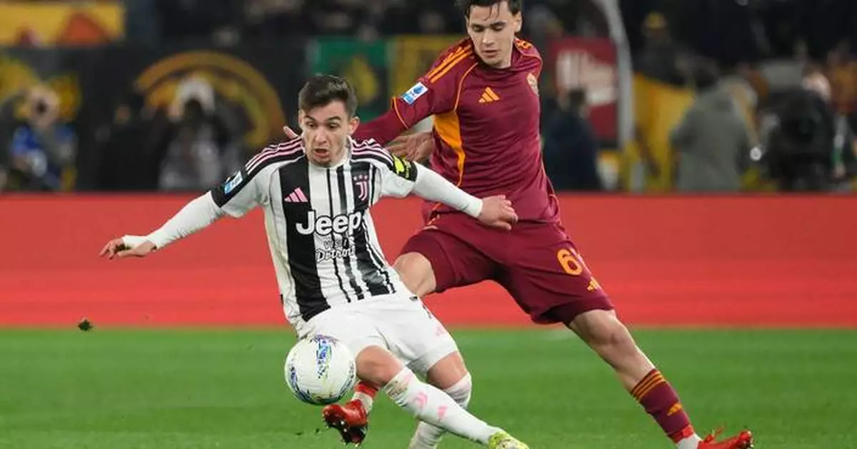 Juventus boosts Champions League hopes with stoppage-time equalizer at Roma