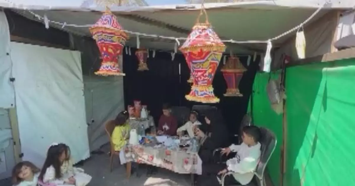 Children in Gaza craft Eid decorations from scraps amid war's devastation