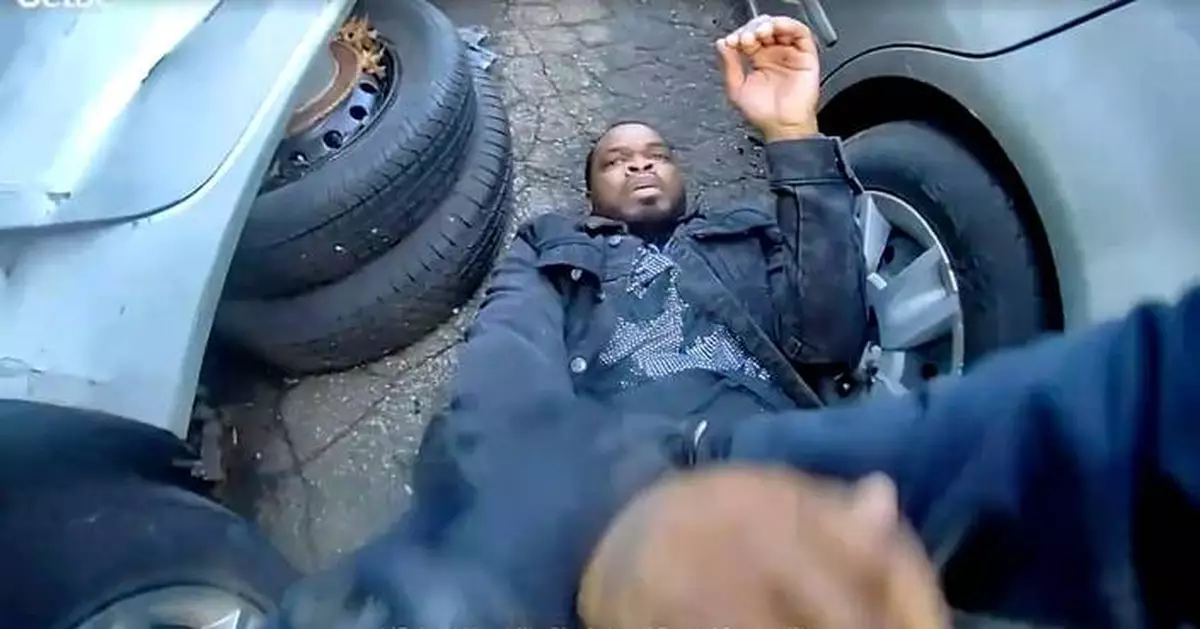 Officer having 'anxiety attack' took ambulance sent for man dying from police shooting, report says